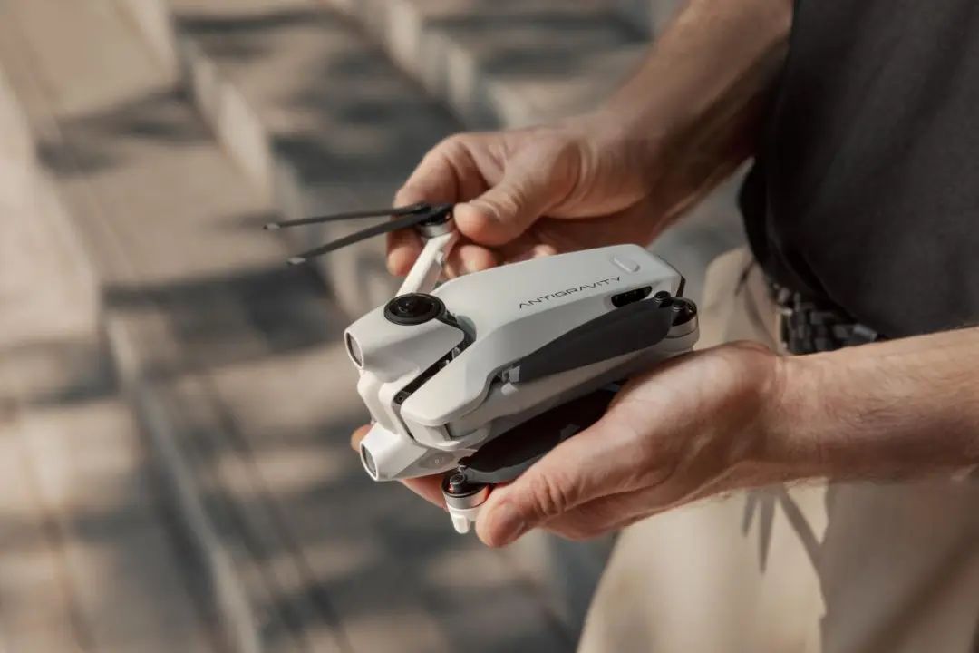 Insta360-Antigravity-A1